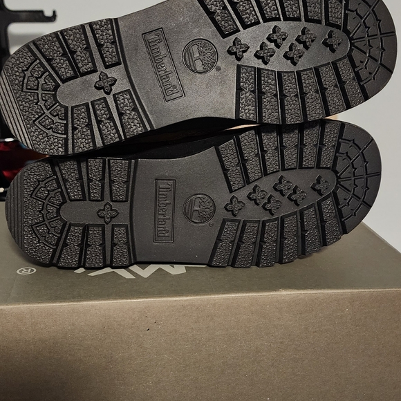 Timberlands - Picture 5 of 5